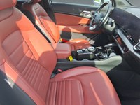 2023 Kia Sportage HEV SX AWD w/Red Interior