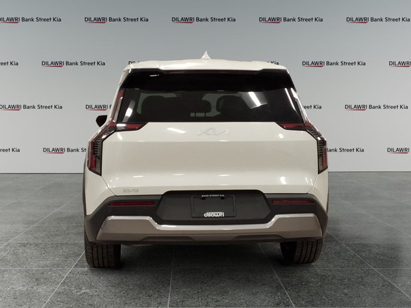 2025 Kia EV9 Wind RWD