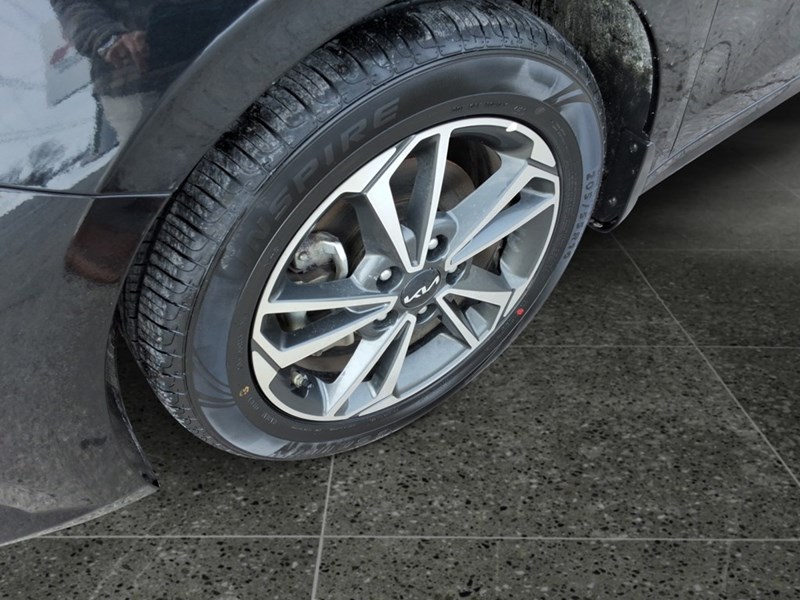 2024 Kia Forte EX IVT