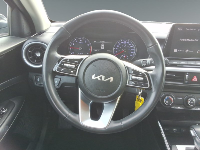 2024 Kia Forte EX IVT