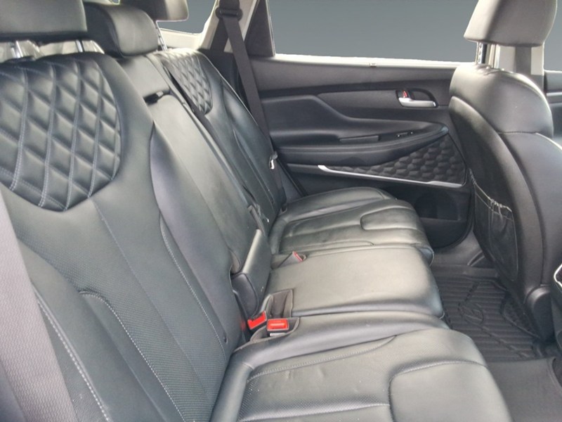 2022 Hyundai Santa Fe Plug-In Hybrid Luxury AWD