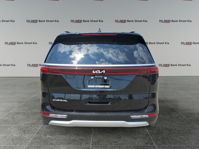 2024 Kia Carnival LX+ FWD