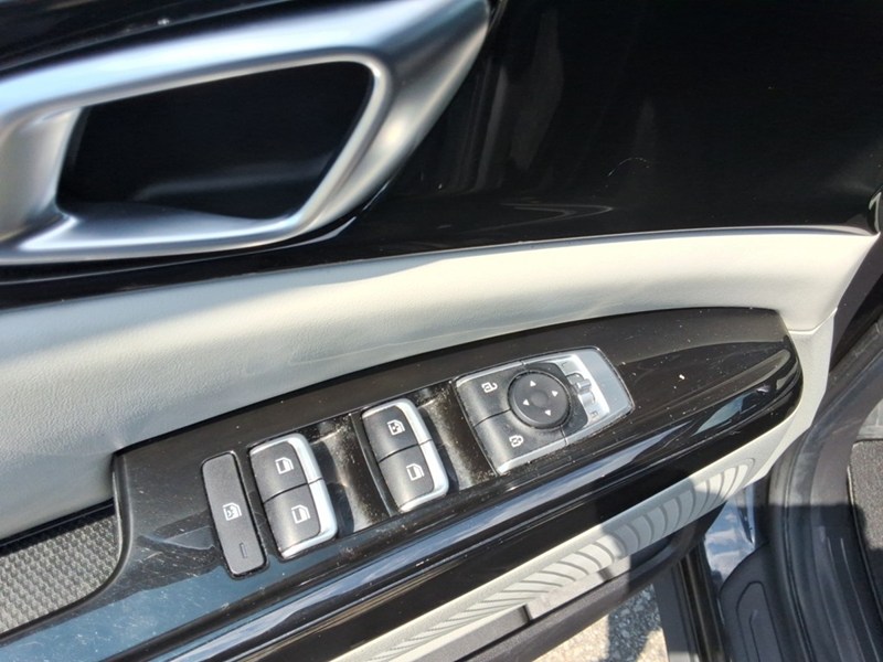 2024 Kia Carnival LX+ FWD