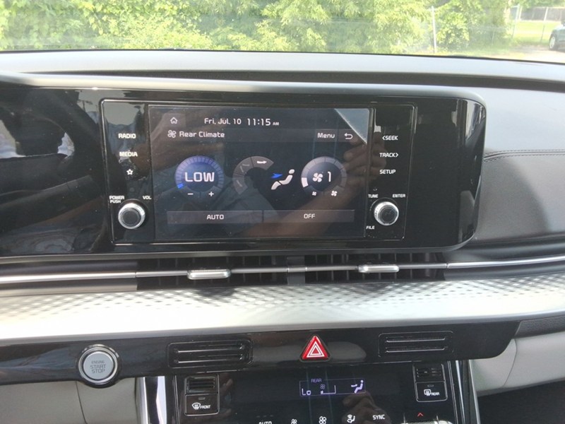 2024 Kia Carnival LX+ FWD