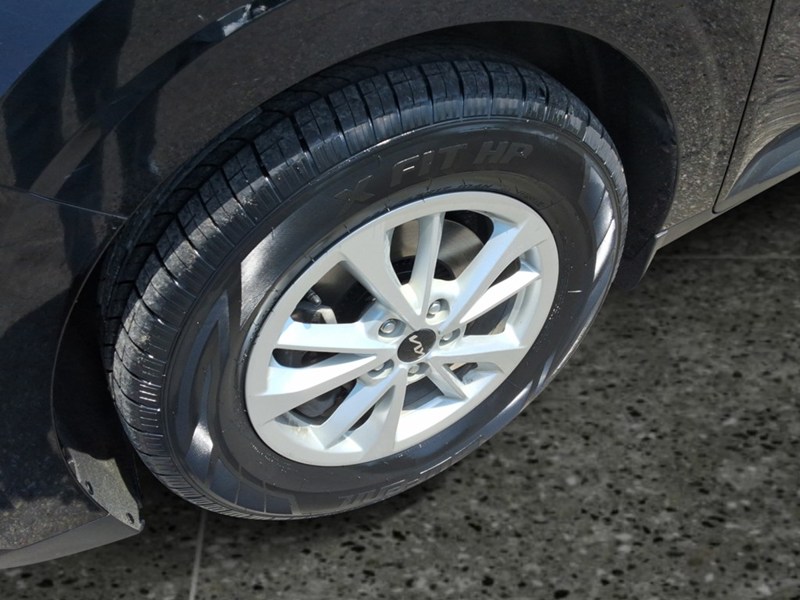 2024 Kia Carnival LX+ FWD