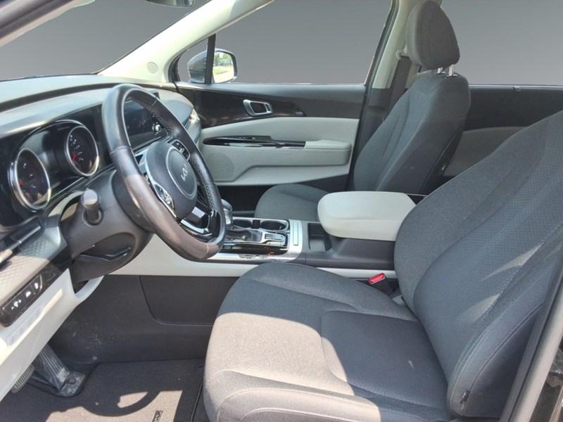 2024 Kia Carnival LX+ FWD