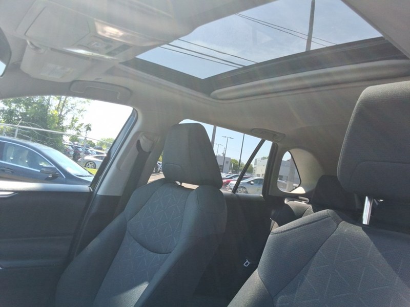 2024 Toyota RAV4 XLE AWD