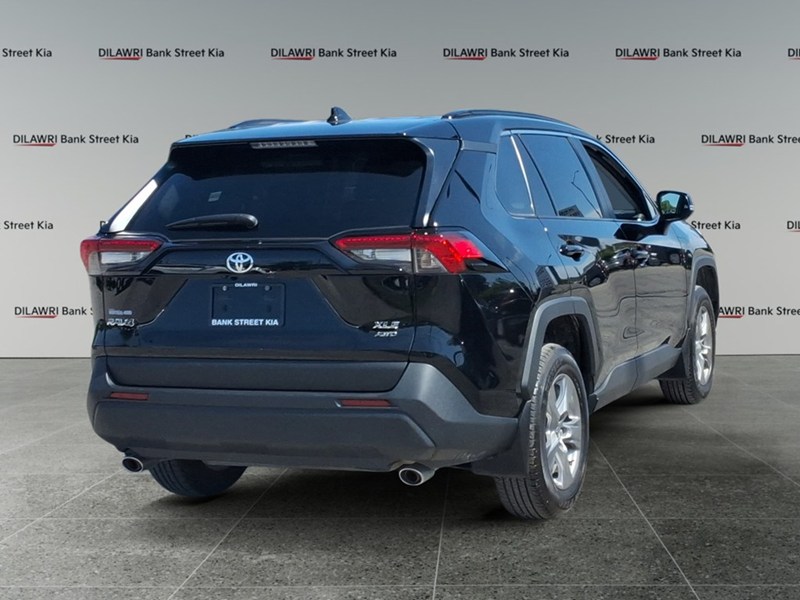 2024 Toyota RAV4 XLE AWD