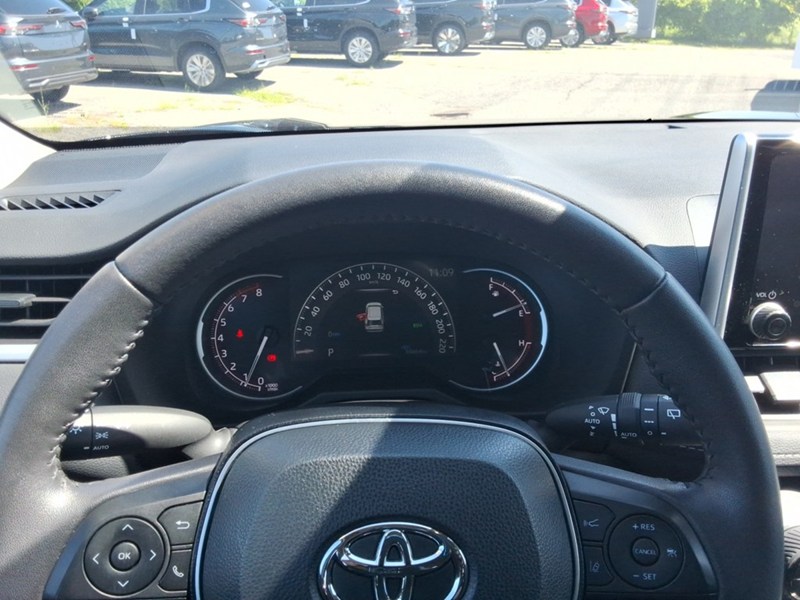 2024 Toyota RAV4 XLE AWD