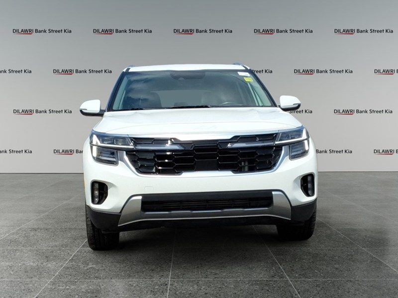 2024 Kia Seltos SX AWD w/Black Interior