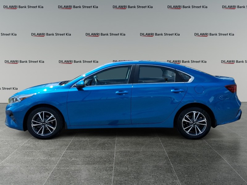 2023 Kia Forte EX IVT