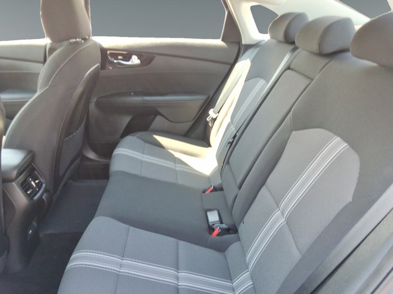 2023 Kia Forte EX IVT