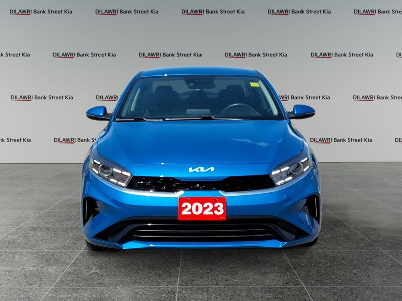 2023 Kia Forte EX IVT