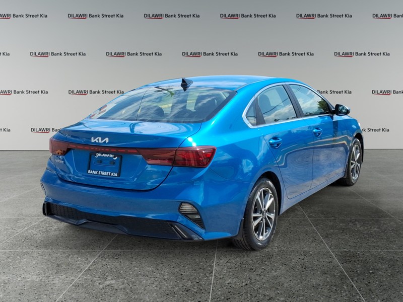 2023 Kia Forte EX IVT