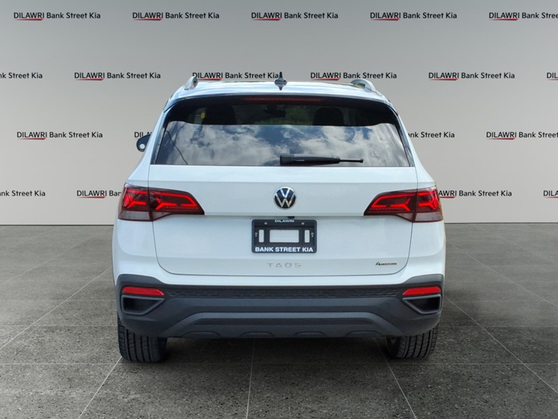 2024 Volkswagen Taos Comfortline Black Edition 4MOTION