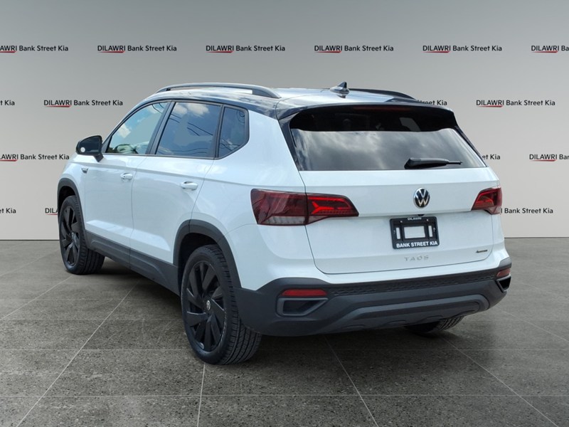 2024 Volkswagen Taos Comfortline Black Edition 4MOTION