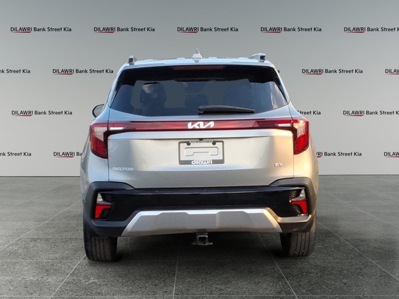 2024 Kia Seltos EX FWD