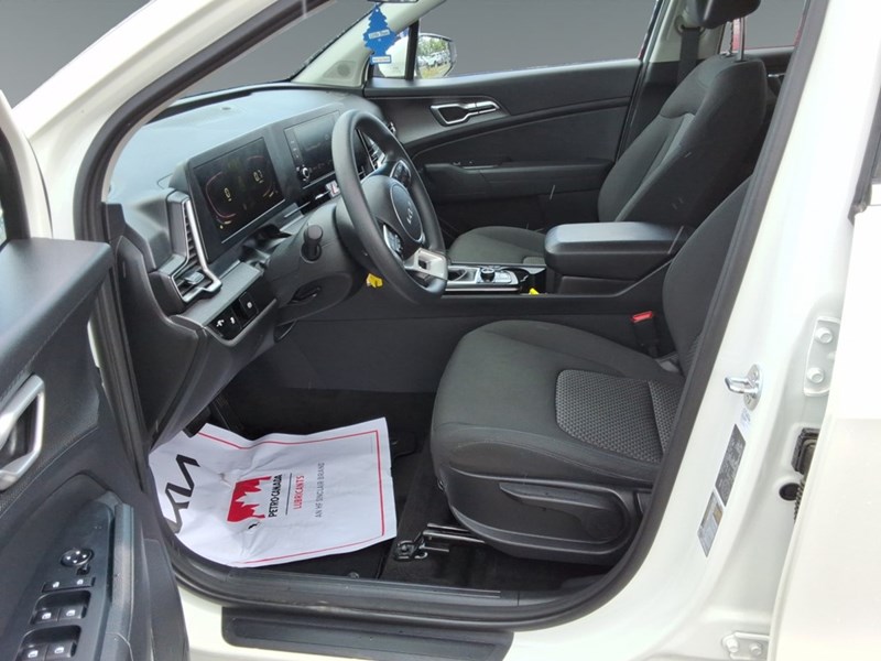 2024 Kia Sportage LX AWD