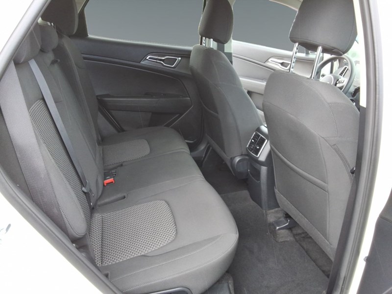 2024 Kia Sportage LX AWD