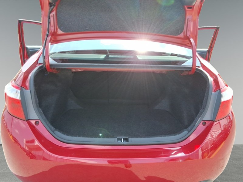 2014 Toyota Corolla 4dr Sdn Man S