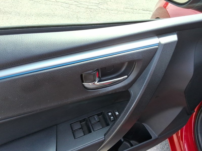 2014 Toyota Corolla 4dr Sdn Man S