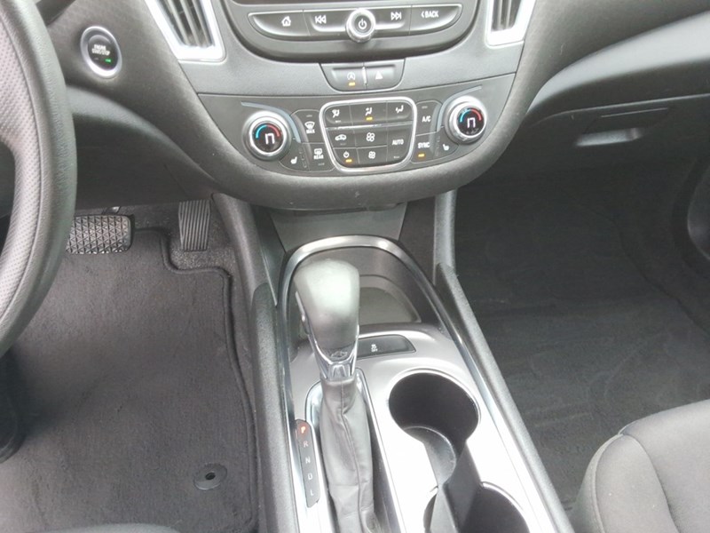 2021 Chevrolet Malibu 4dr Sdn LT