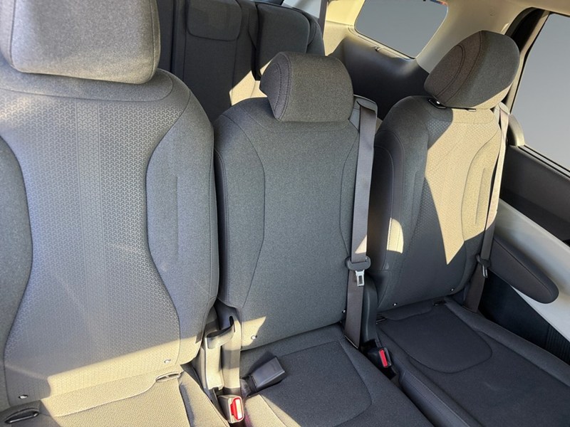 2024 Kia Carnival LX+ FWD