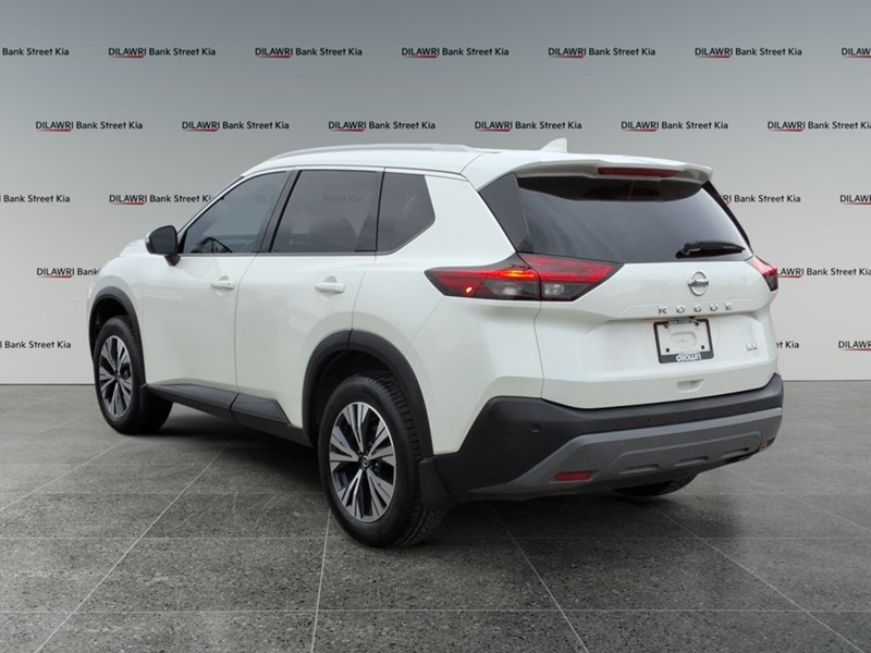 2021 Nissan Rogue FWD SV