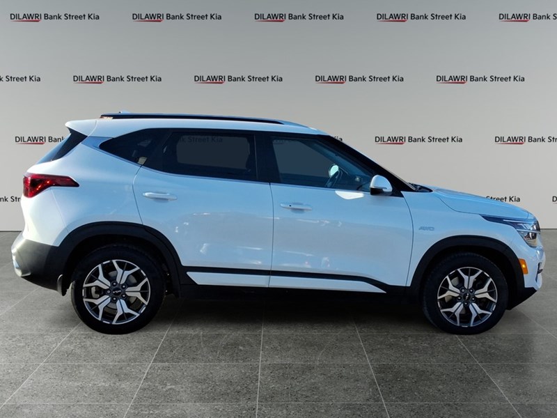 2023 Kia Seltos EX Premium AWD