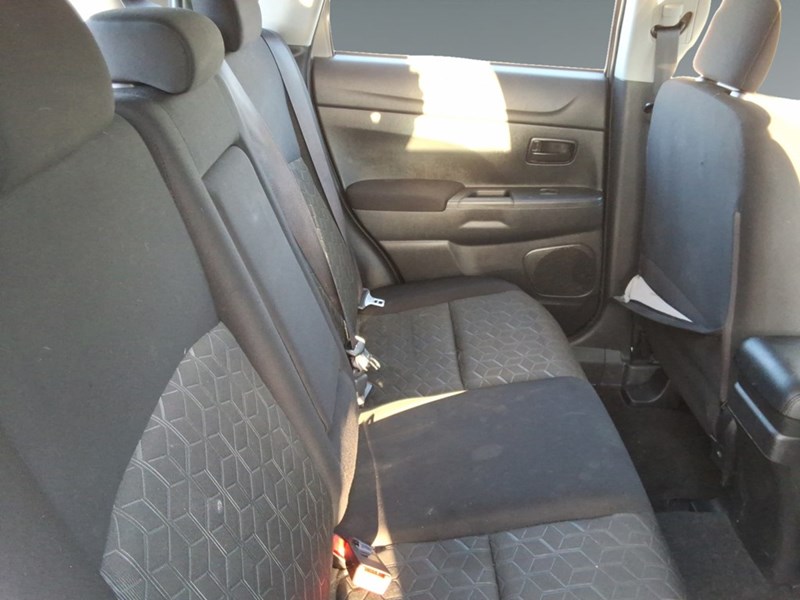 2020 Mitsubishi RVR ES FWD