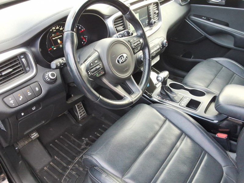 2017 Kia Sorento AWD 4dr SX Turbo