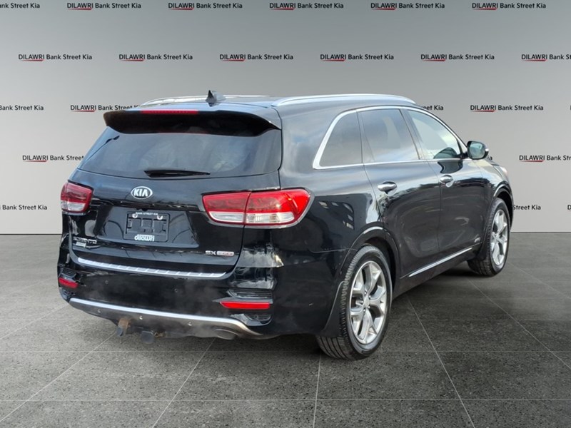 2017 Kia Sorento AWD 4dr SX Turbo
