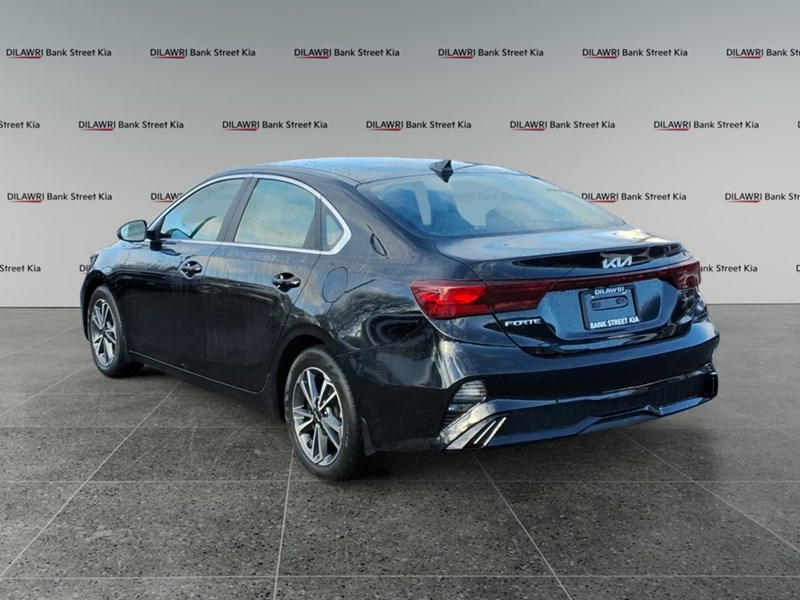 2022 Kia Forte EX IVT