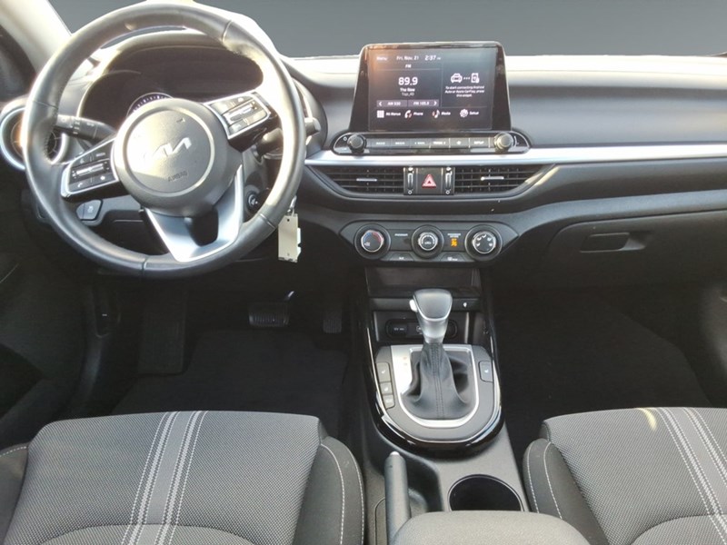 2022 Kia Forte EX IVT