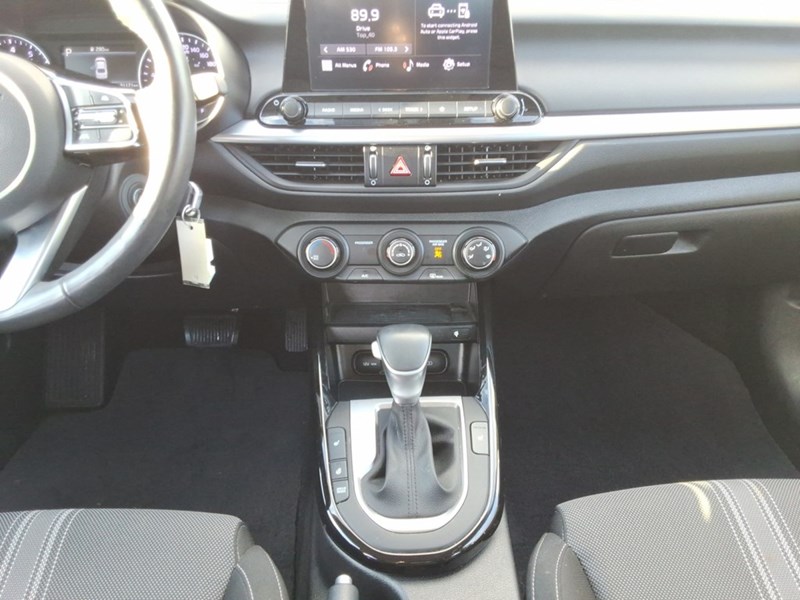 2022 Kia Forte EX IVT