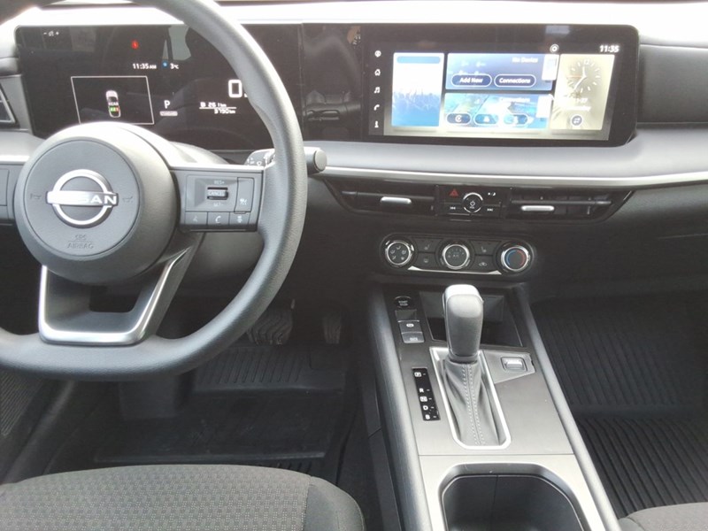 2025 Nissan Kicks S AWD