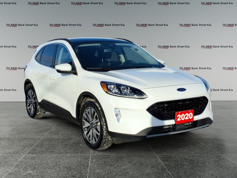 2020 Ford Escape Titanium Hybrid AWD