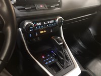 2019 Toyota RAV4 AWD XLE Premium | Leather & Sunroof