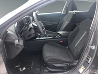 2024 Hyundai Elantra Essential IVT