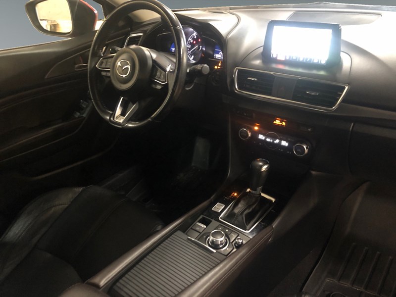 2018 Mazda Mazda3 Sport GT Auto