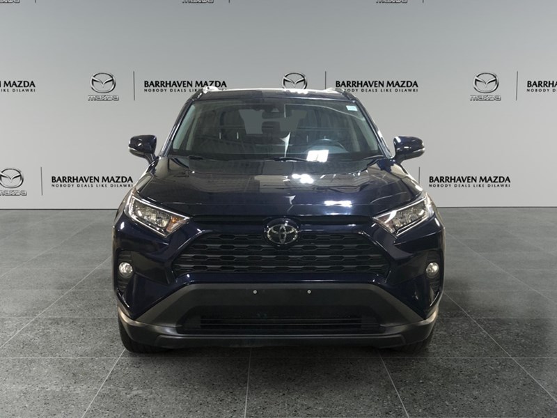 2019 Toyota RAV4 AWD XLE Premium | Leather & Sunroof
