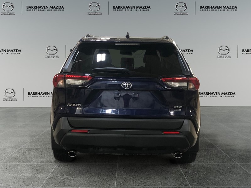 2019 Toyota RAV4 AWD XLE Premium | Leather & Sunroof