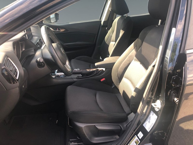 2015 Mazda Mazda3 Sport 4dr HB Sport Auto GS