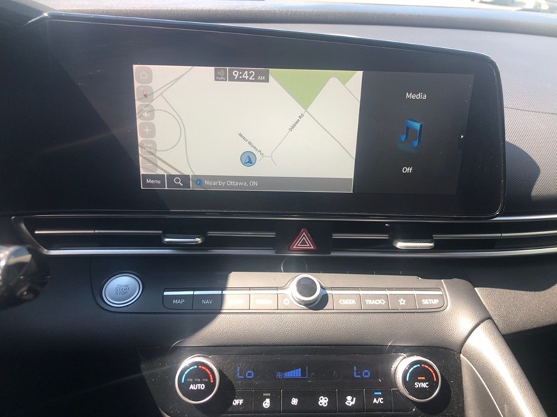 2023 Hyundai Elantra Preferred IVT w/Tech Pkg