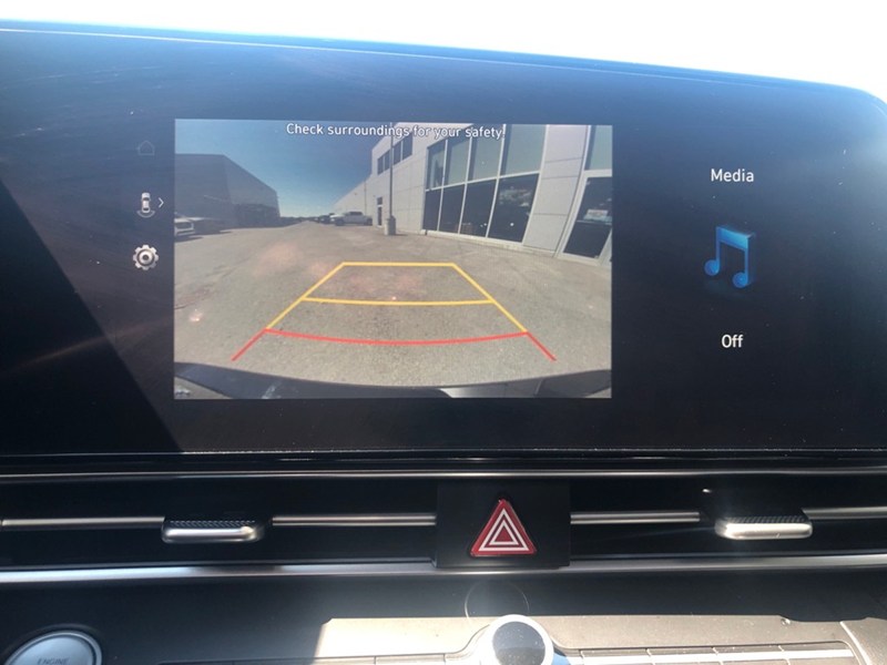 2023 Hyundai Elantra Preferred IVT w/Tech Pkg