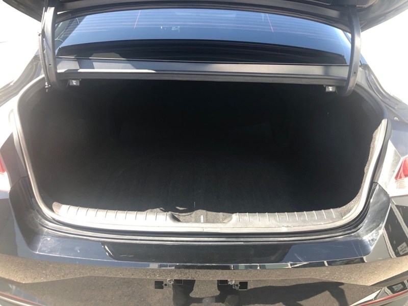 2023 Hyundai Elantra Preferred IVT w/Tech Pkg