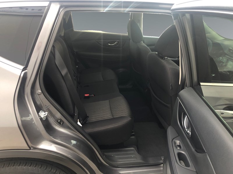 2017 Nissan Rogue AWD 4dr SV