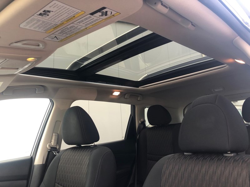 2017 Nissan Rogue AWD 4dr SV