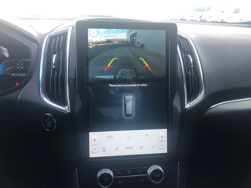 2022 Ford Edge Titanium AWD