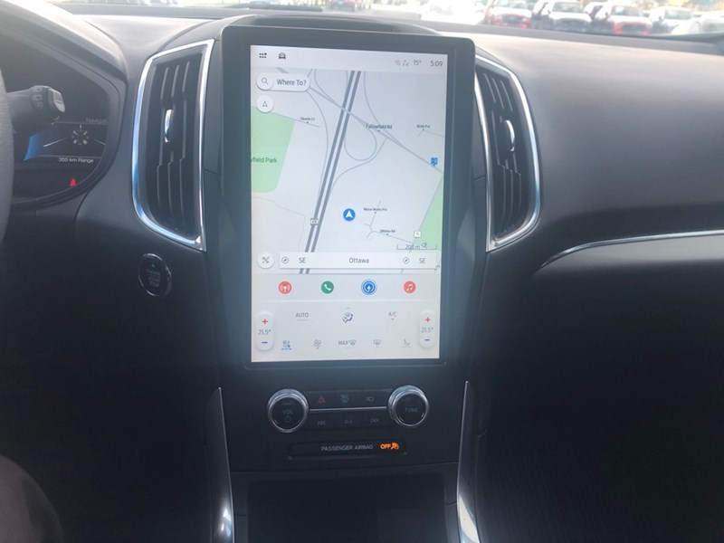 2022 Ford Edge Titanium AWD